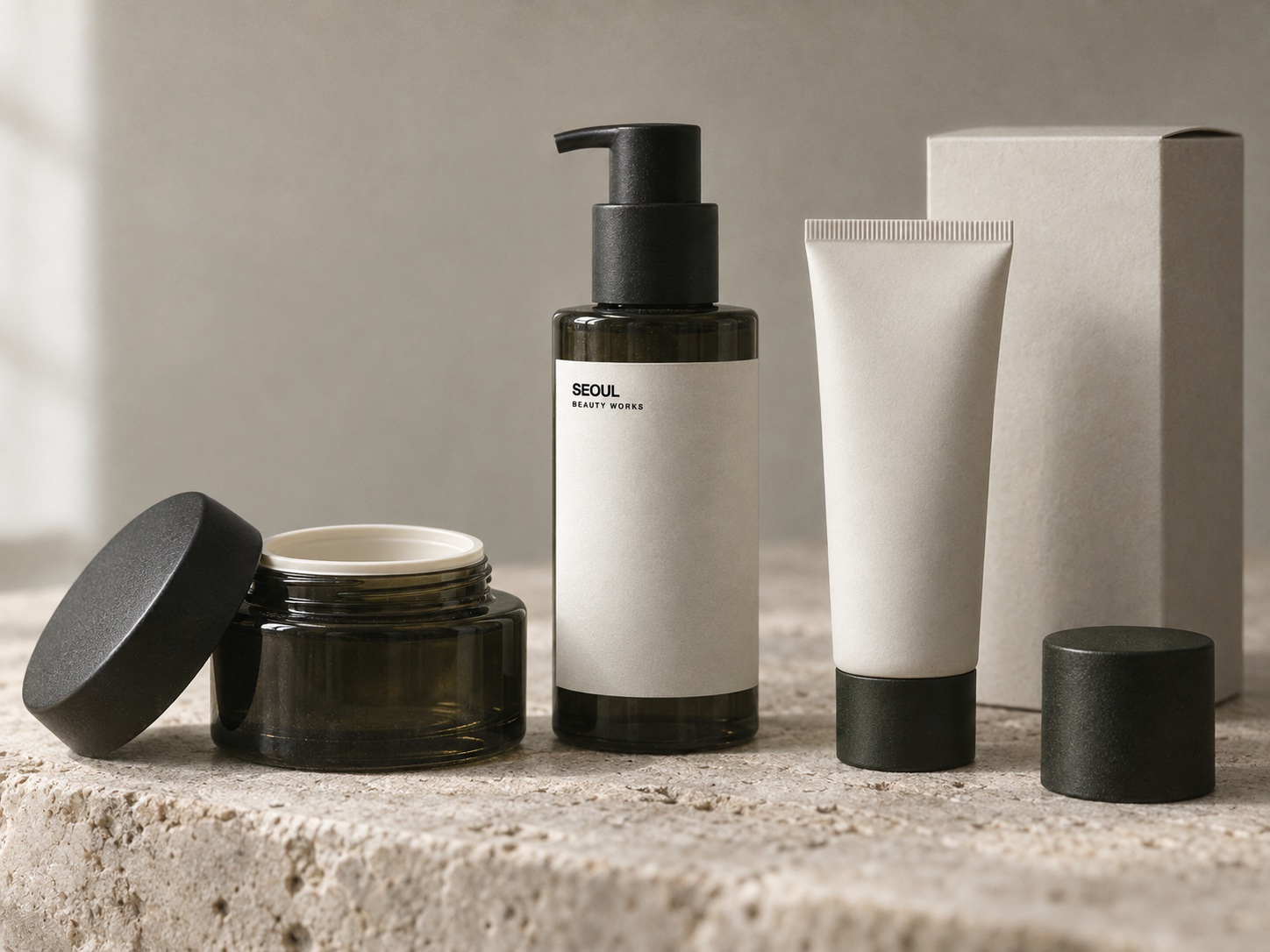 Illustrative cosmetic glass packaging and refillable jar components